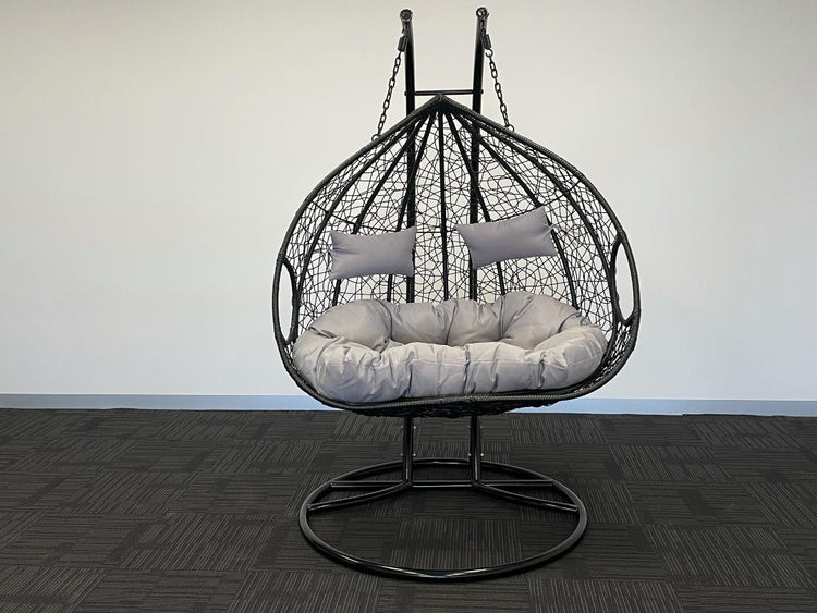 'Queenie' Hanging Egg Swing Chair - Outdoor Wicker Twin Seat