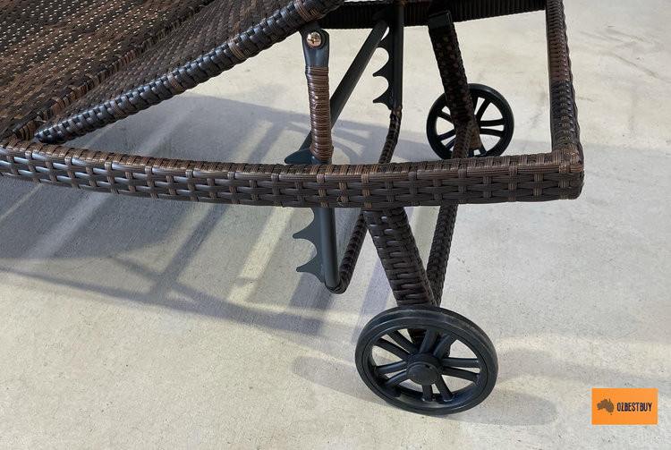 Rattan sun lounger with wheels